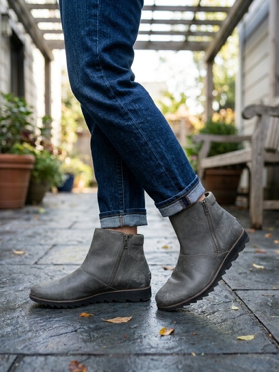 Sorel Shoes - Sorel Harlow Grey Zip Up Leather Chelsea Boot Size 11